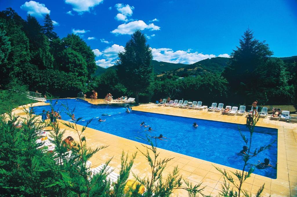 Camping Paradis Marmotel Saint-Geniez-d'Olt Exterior photo