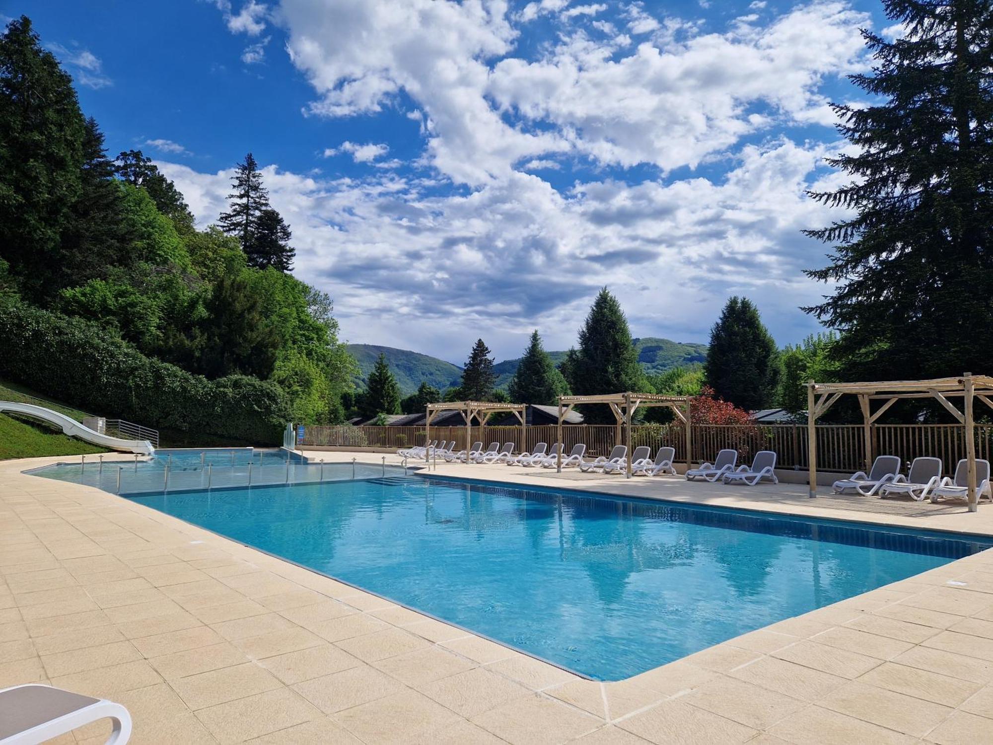 Camping Paradis Marmotel Saint-Geniez-d'Olt Exterior photo