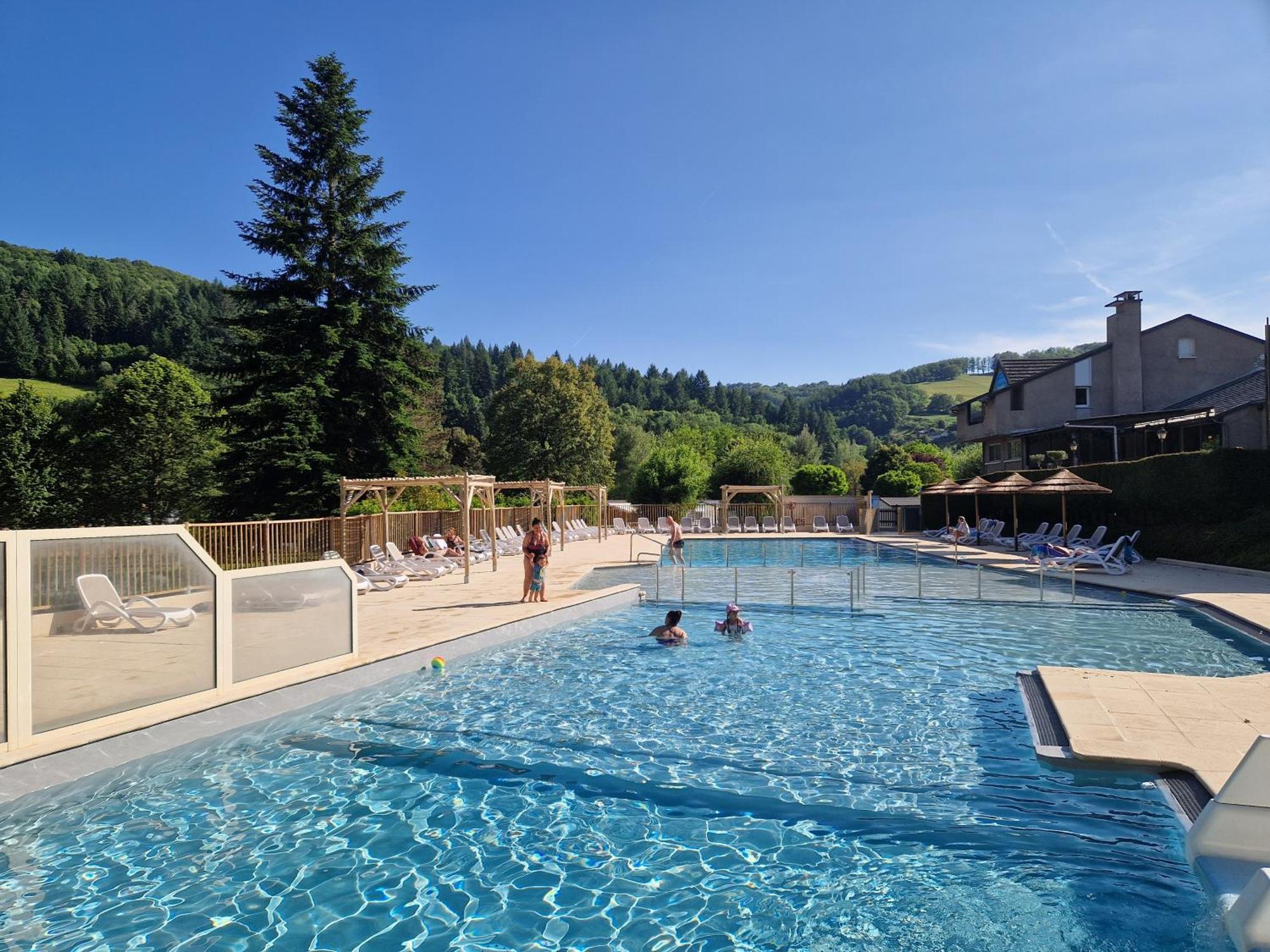 Camping Paradis Marmotel Saint-Geniez-d'Olt Exterior photo
