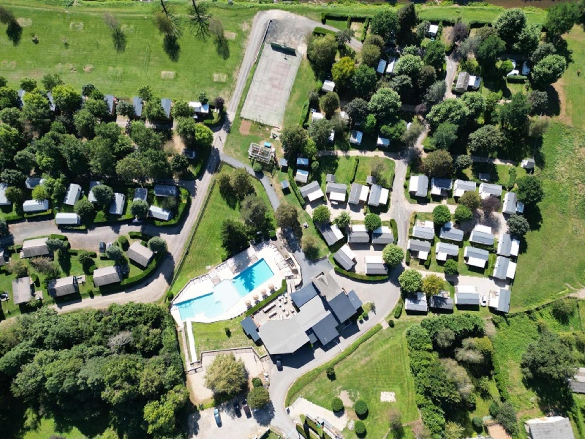Camping Paradis Marmotel Saint-Geniez-d'Olt Exterior photo